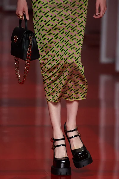 Look 82